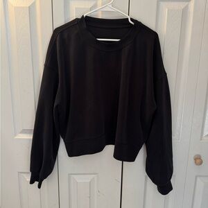 Women’s Lululemon Sweatshirt